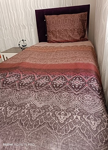 Taç saten nevresim seti tek kişilik