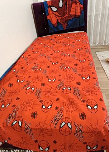 Taç Spiderman nevresim seti
