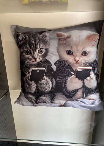 Kedi baskılı dekoratif yastık - Görsel 2