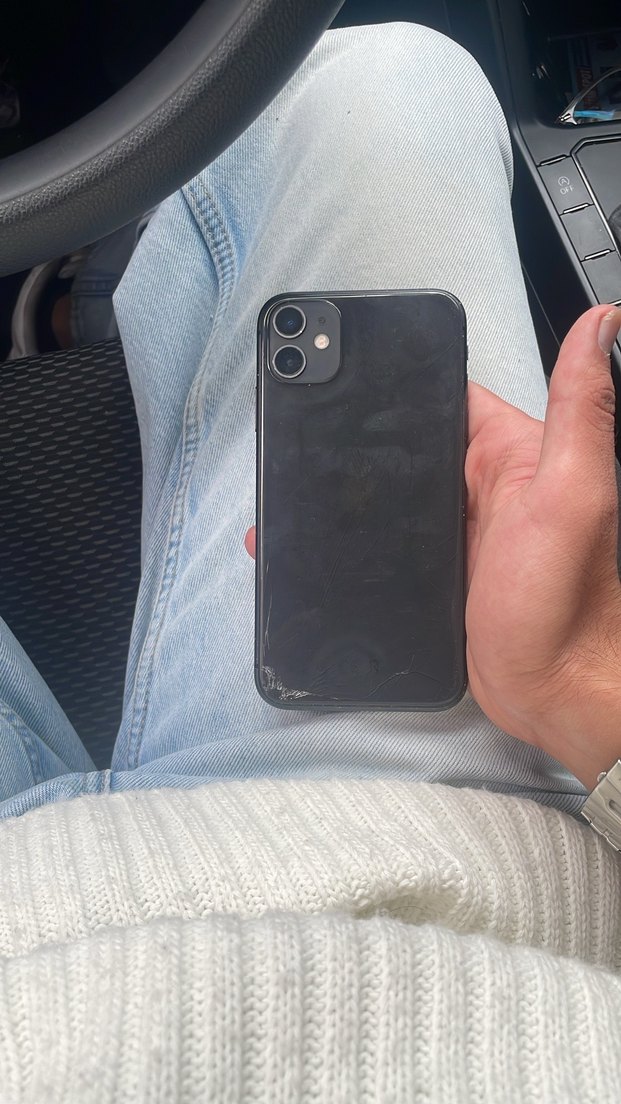 İPhone 11 128gb değişensiz full orijinal - Görsel 2