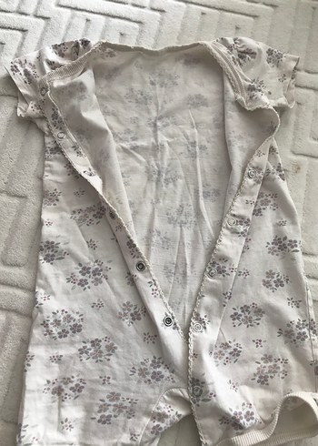 Düğmeli Beyaz Gri Kız Bebek Tulum - Görsel 2