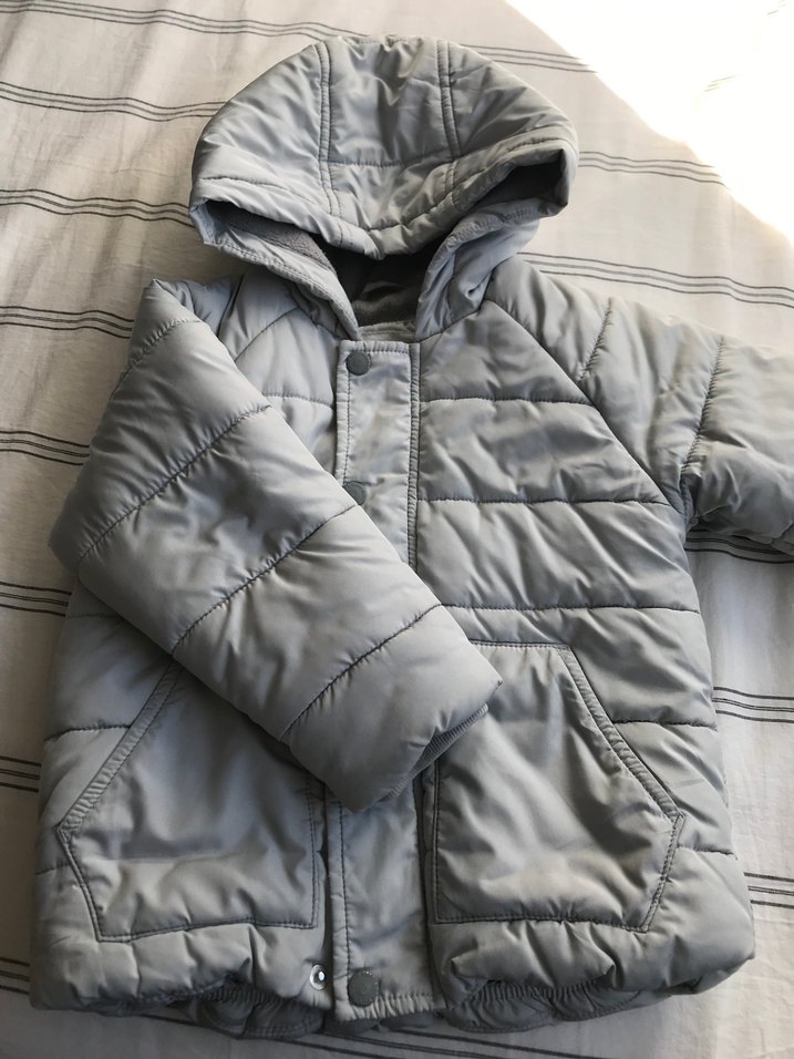 Gri Kapüşonlu Erkek Çocuk Mont - Görsel 2