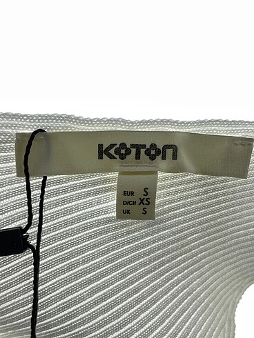 s Beden beyaz Renk Koton Bluz %70 İndirimli.