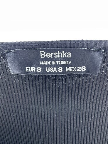 s Beden siyah Renk Bershka Kısa Elbise %70 İndirimli.