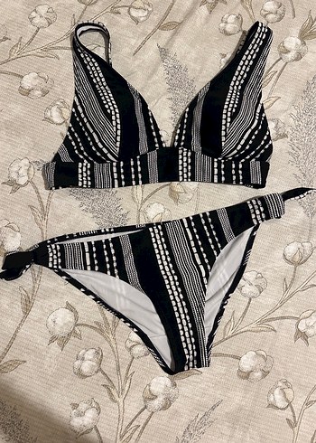 Siyah Desenli Bikini