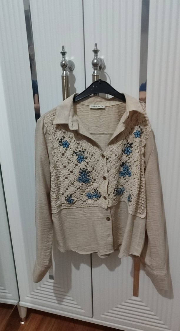 Düğmeli Nakışlı Bej Bohem Kadın Gömlek - Görsel 2