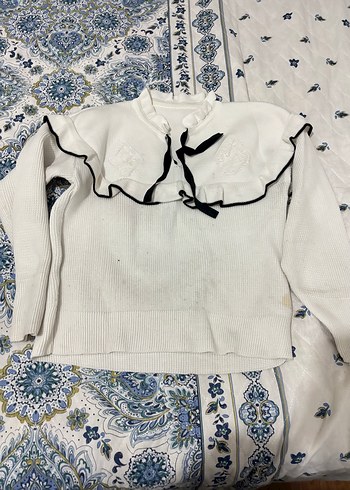 Nakışlı Beyaz Örgü Kadın Kazak - Görsel 3