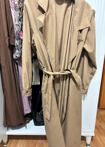 Bej Midi Kadın Trençkot Düğmeli Cepli iki rengide mevcut - Görsel 4