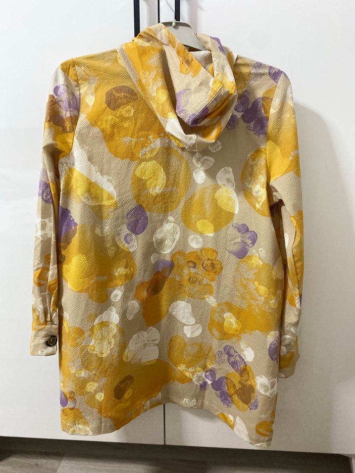 Sarı  Desenli Kadın Yağmurluk - Görsel 2