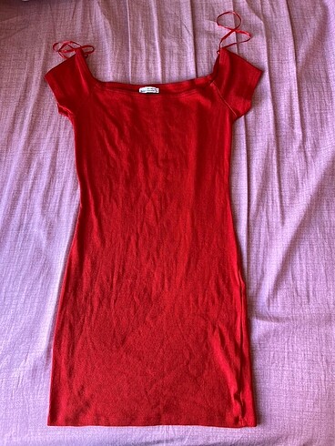 Bershka Elbise