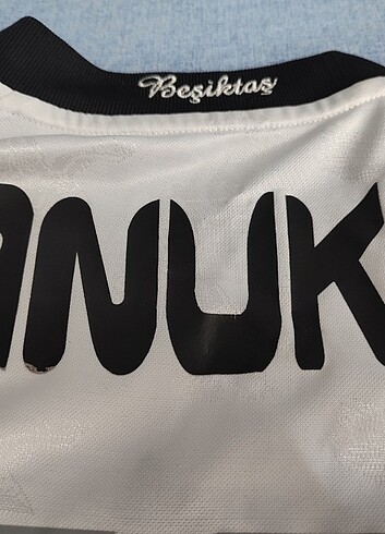 Beşiktaş 2010-2011 Beyaz Forma - Görsel 9