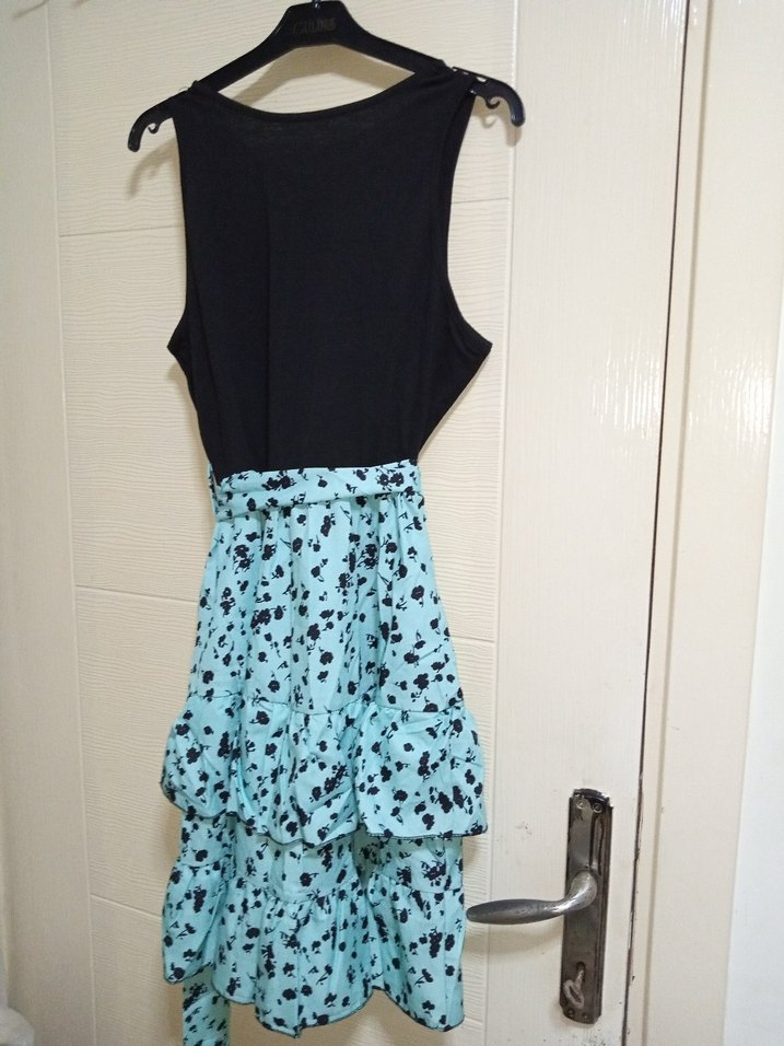 Kolsuz Renkli Elbise - Görsel 4