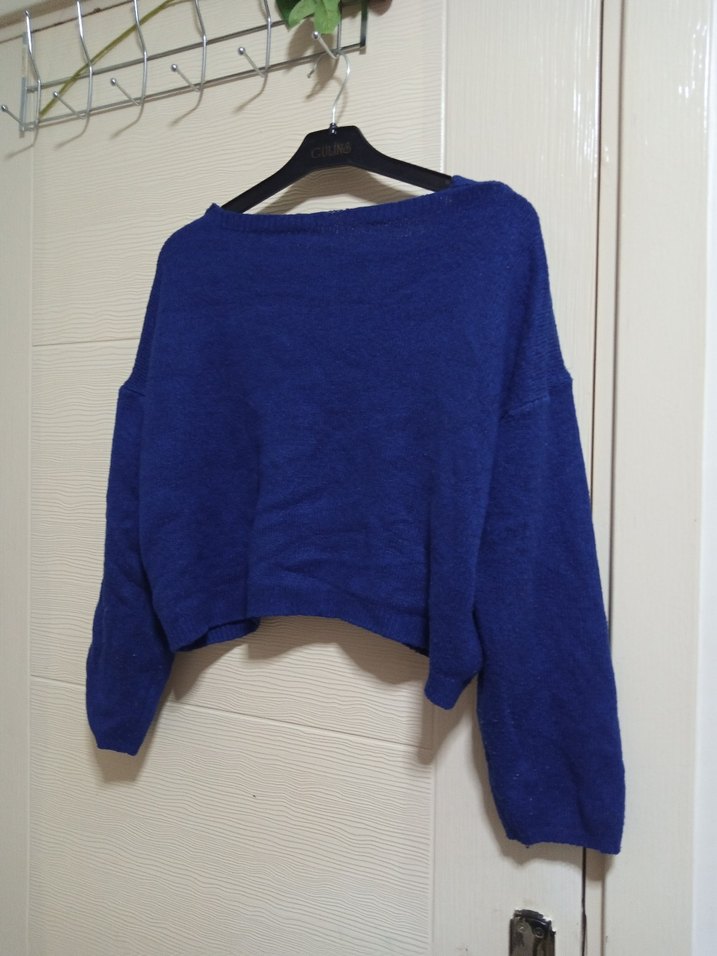 Renkli Baskılı Mavi V Yaka Örgü Kazak - Görsel 2