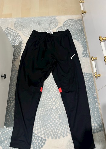 Siyah Erkek Spor eşofmanı