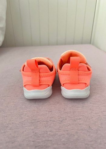 17 Beden Kız Bebek Pembe Nike Spor Ayakkabı