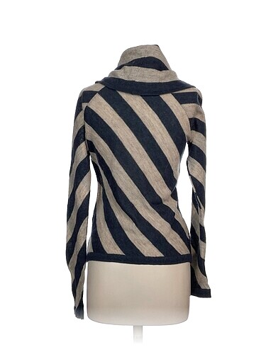 xl Beden Armani Bluz %70 İndirimli.