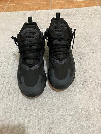 Nike Nike Nike Air Max 270 React 44 numara