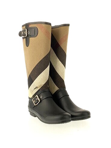 Burberry Burberry Çizme %70 İndirimli.
