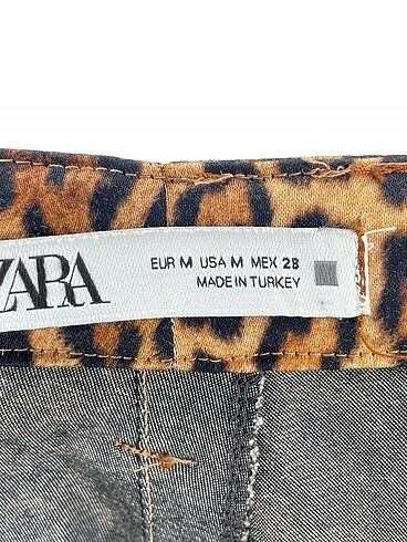 m Beden çeşitli Renk Zara Mini Şort %70 İndirimli.