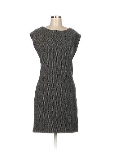 Zara Kısa Elbise %70 İndirimli.