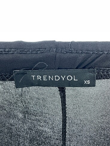 xs Beden siyah Renk Trendyol & Milla Düz Kesim %70 İndirimli.