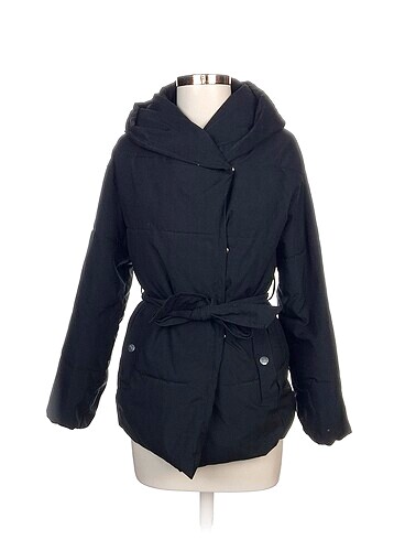 Bershka Mont %70 İndirimli.