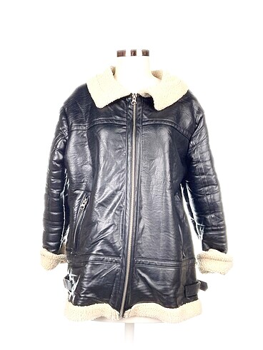 Bershka Mont %70 İndirimli.