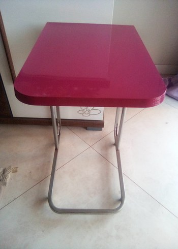  Beden mor Renk Mor parlak metal ayaklı sehpa