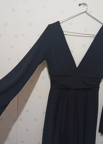 V Yaka Siyah Mini şortlu Elbise - Görsel 3