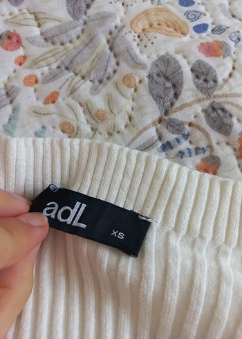 AdL Kemik Rengi Xs Crop Kazak - Görsel 2