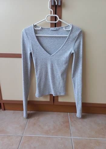 Bershka Uzun Kollu V Yaka Tshirt - Görsel 5