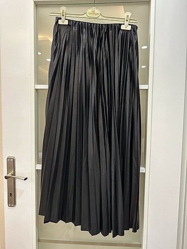 Zara model