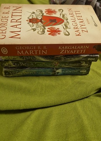 Kargaların Ziyafeti - George R.R. Martin