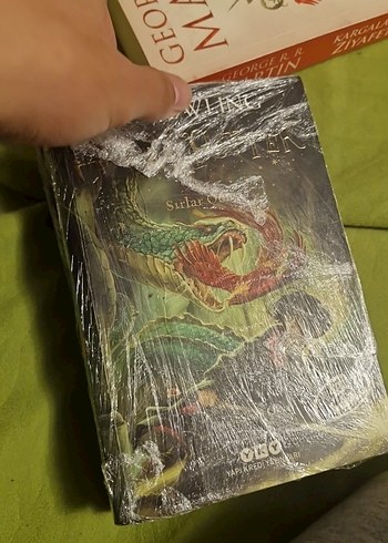 Beden Kargaların Ziyafeti - George R.R. Martin