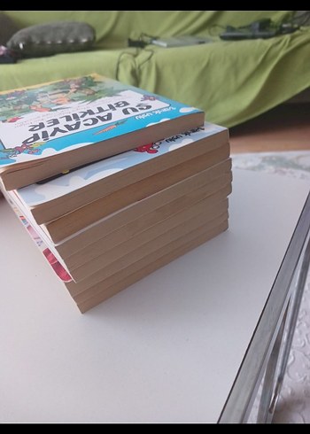 Beden Tank Uslu'dan Şu Acayip Kitap Seti