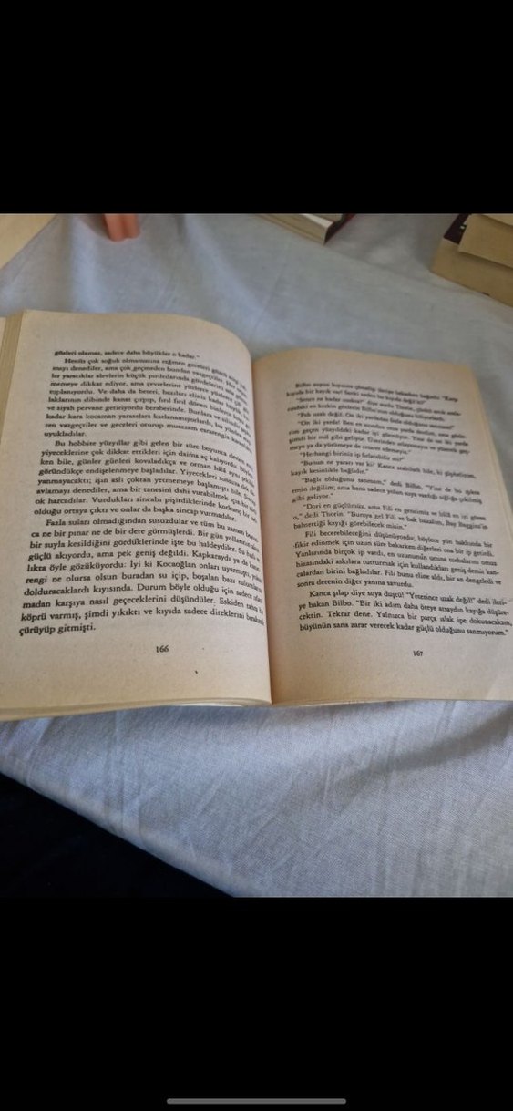 J.R.R. Tolkien - Hobbit Kitabı - Görsel 2