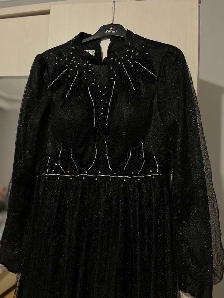 Uzun Siyah taşlı Nakışlı Abiye Elbise - Görsel 2