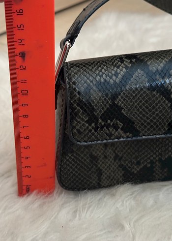 pullbear Yılan Desenli kapaklı Kadın Çanta - Görsel 7