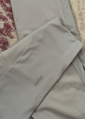 oysho gri tayt - Görsel 3