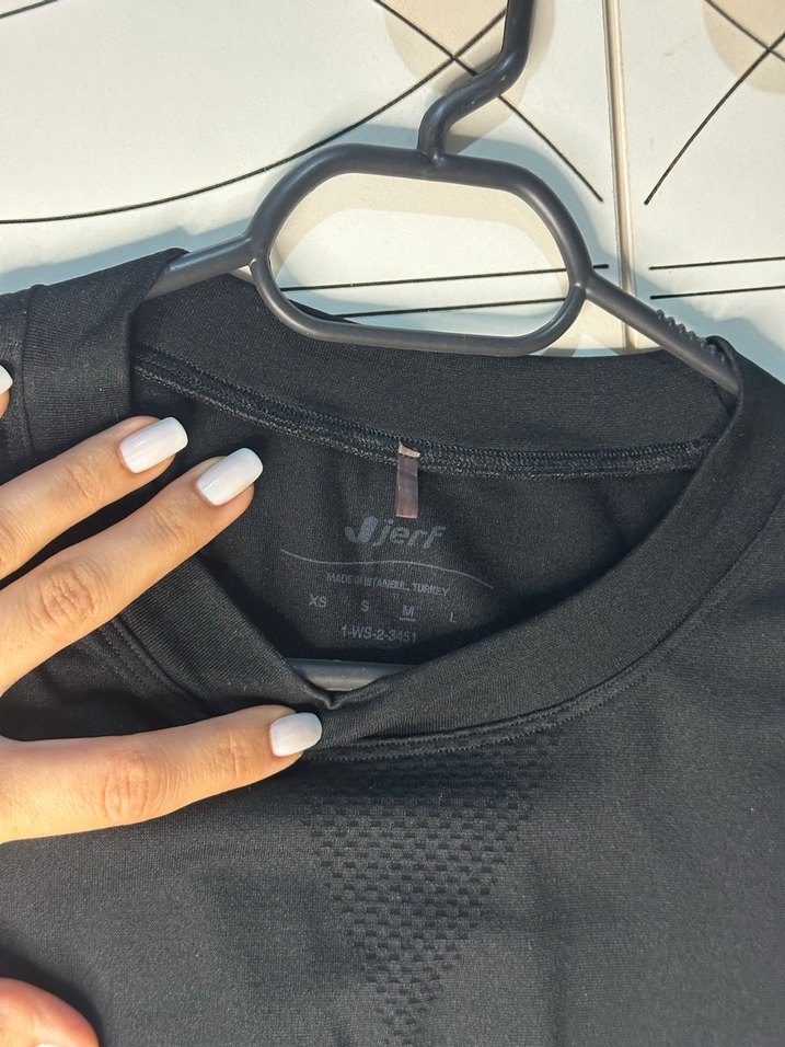 Jerf Siyah Crop Top - Görsel 5