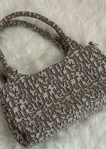 stradivarius kol çantası - Görsel 4