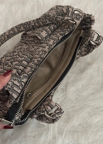 stradivarius kol çantası - Görsel 8