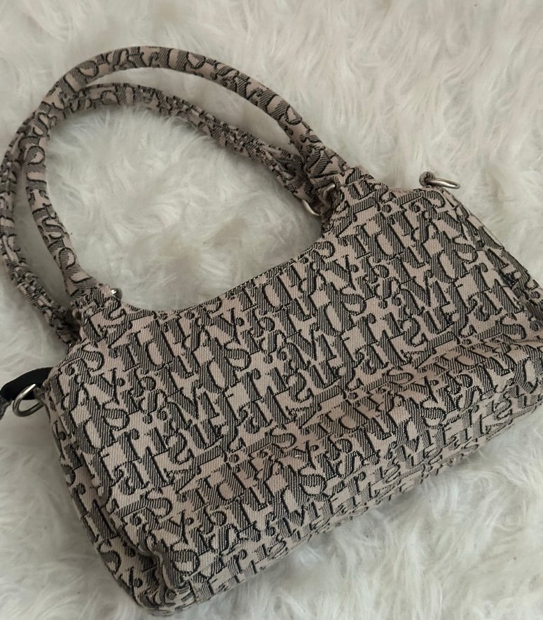 stradivarius kol çantası - Görsel 4