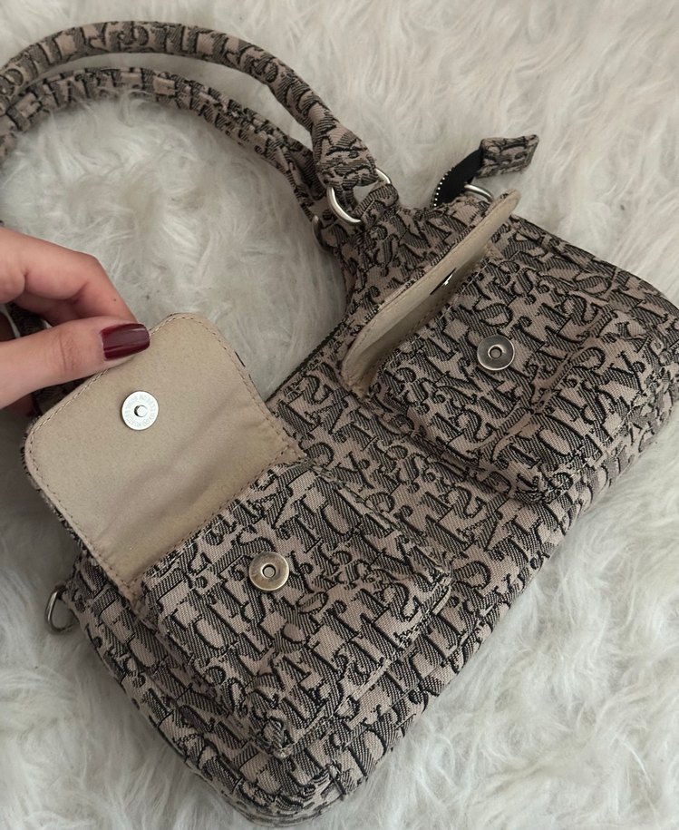 stradivarius kol çantası - Görsel 2