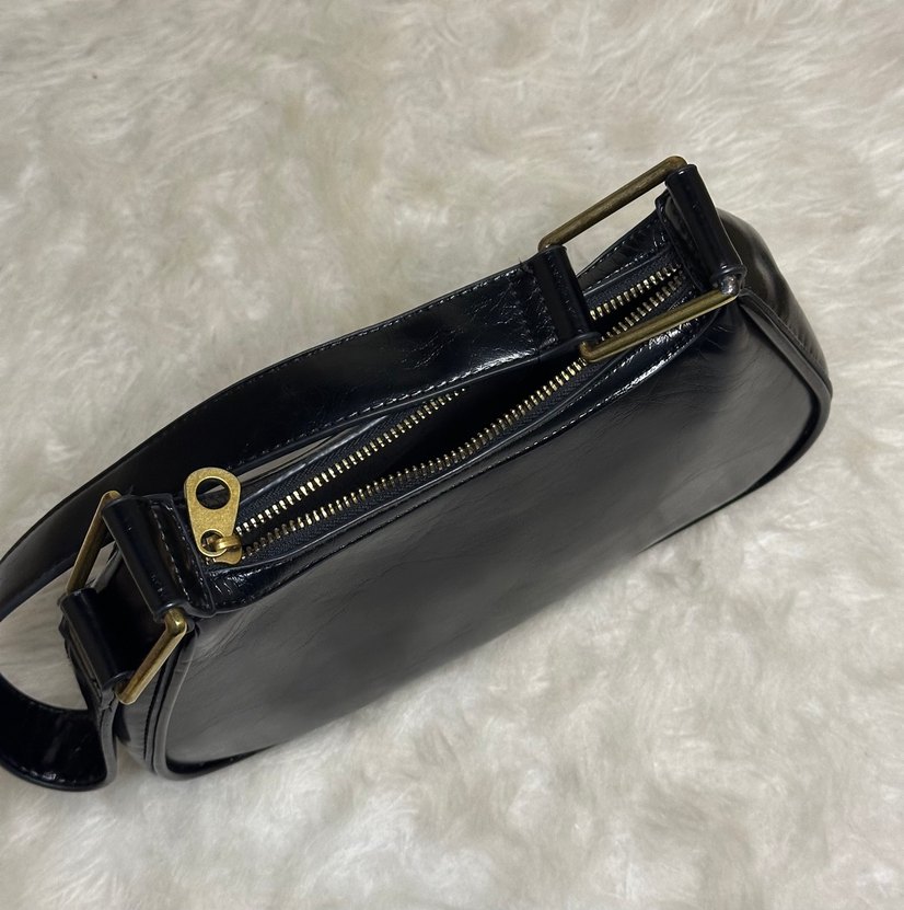 pull bear retro kol çantası - Görsel 3