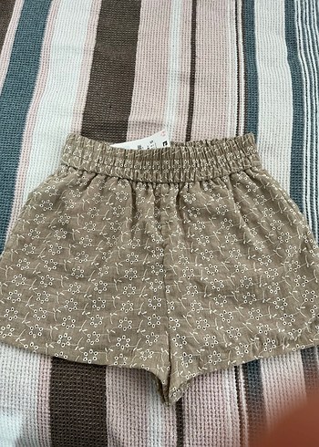 Pembe Keten Düğmeli Kadın Mini Şort - Görsel 3