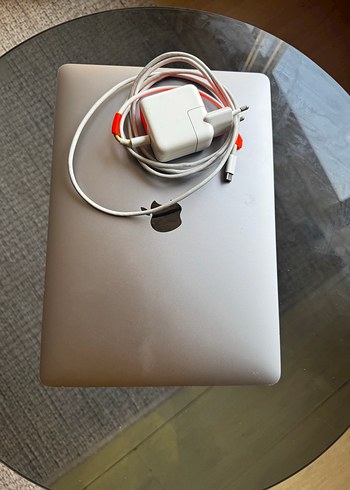 Apple MacBook Air 2020 - Retina Ekran