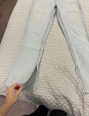 Zara Kesil paça jean