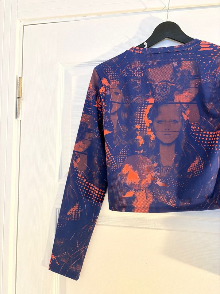 Uzun Kollu Baskılı Kadın Bluz - Görsel 4