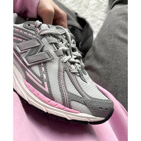 New Balance New Balance 1906 Pink